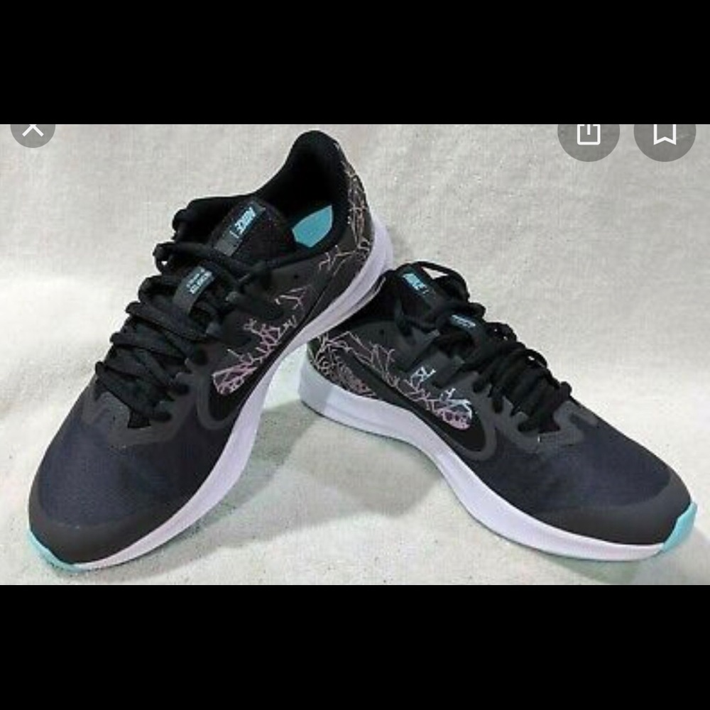 Nike (Down Shifter) View 3